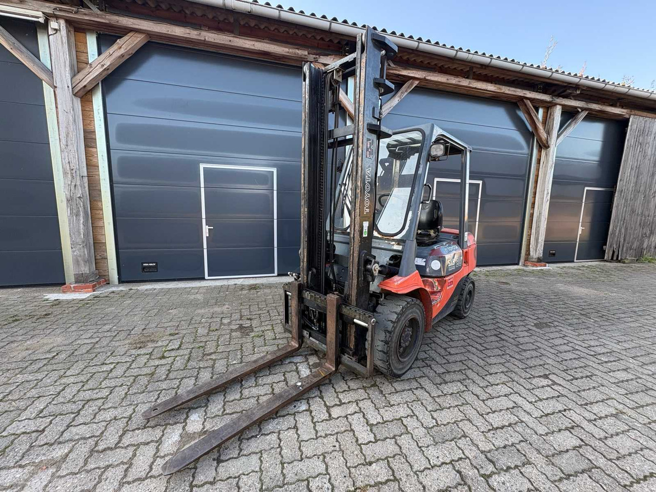 2007 TOYOTA 02-8FDF30 FORKLIFT - Forklift: picture 2 2007 TOYOTA 02-8FDF30 FORKLIFT - Forklift: picture 2
