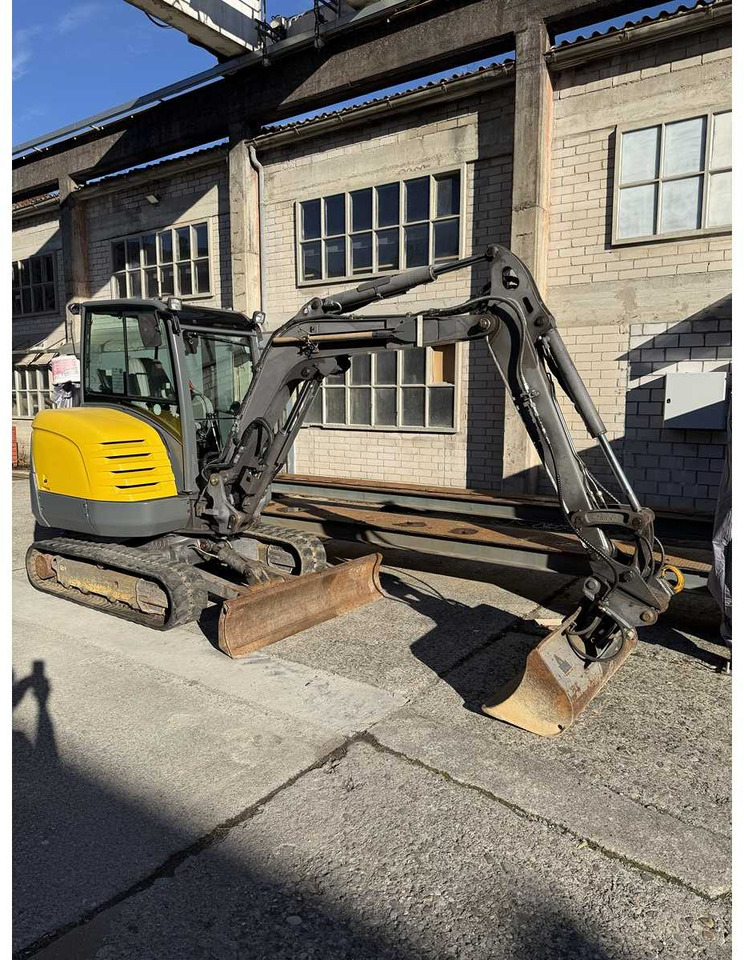 2009 VOLVO EC 35C-LLL MIDI EXCAVATOR - Excavator: picture 5 2009 VOLVO EC 35C-LLL MIDI EXCAVATOR - Excavator: picture 5