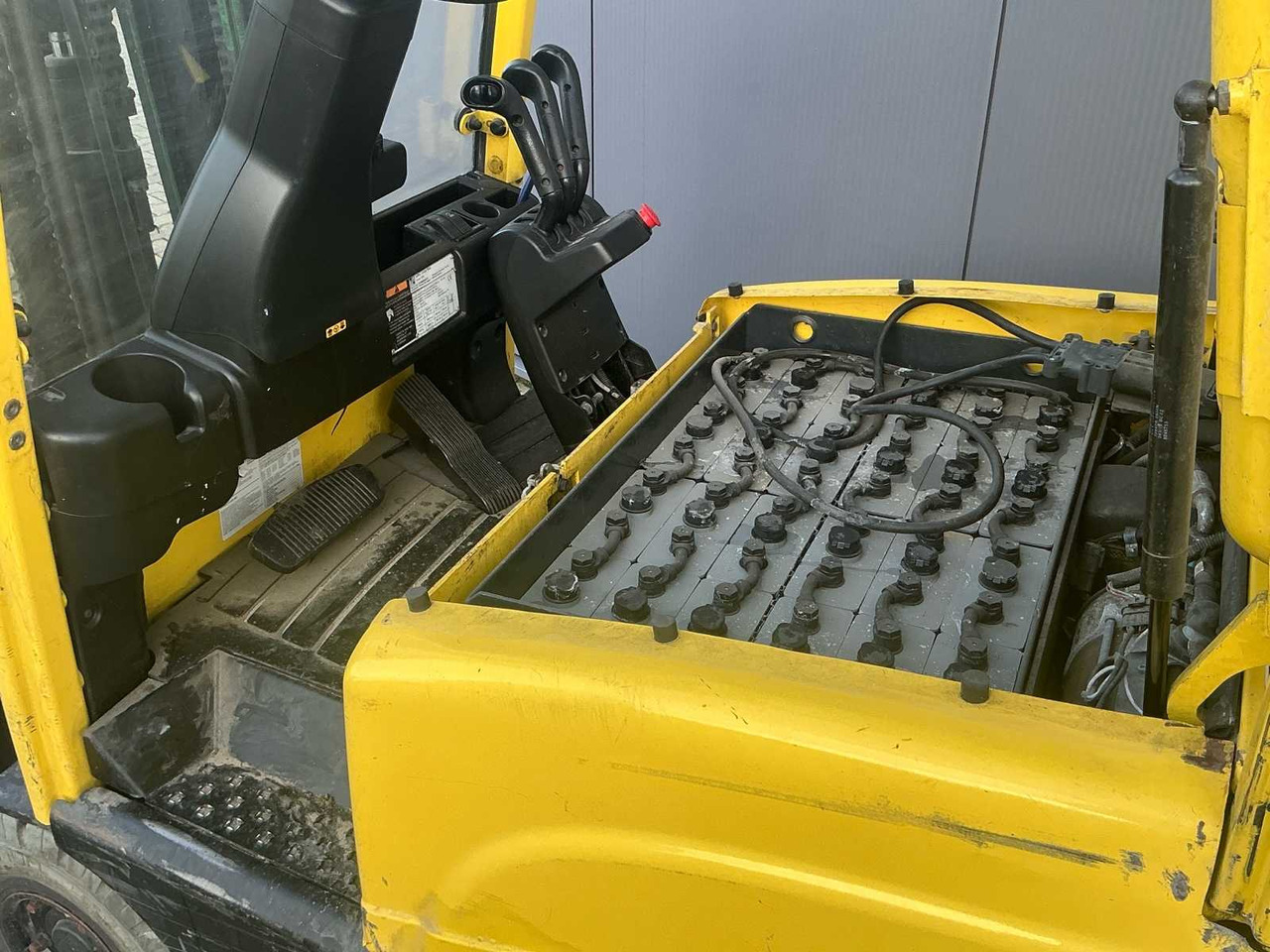 Forklift 2012 HYSTER J1.6XNT SWB FORKLIFT: picture 28 Forklift 2012 HYSTER J1.6XNT SWB FORKLIFT: picture 28