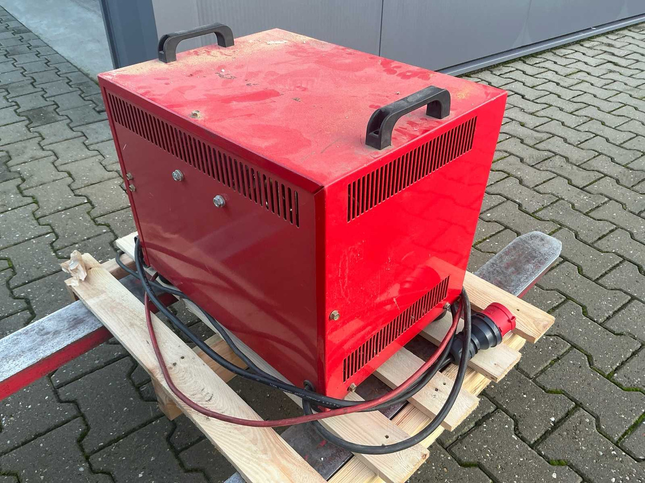 Forklift 2012 HYSTER J1.6XNT SWB FORKLIFT: picture 30 Forklift 2012 HYSTER J1.6XNT SWB FORKLIFT: picture 30