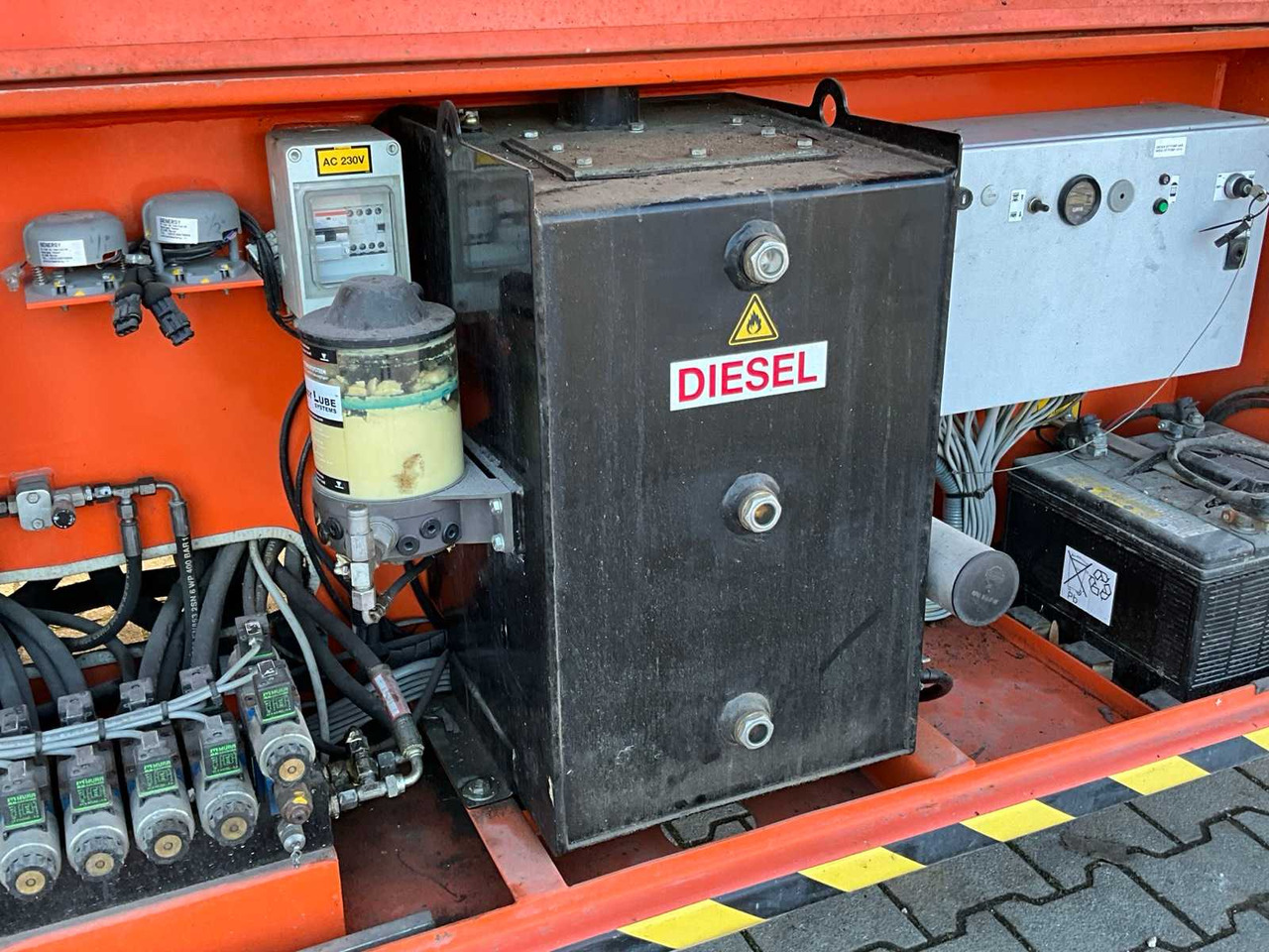 Aerial platform 2015 HOLLAND LIFT B195DL25G AERIAL PLATFORM: picture 26 Aerial platform 2015 HOLLAND LIFT B195DL25G AERIAL PLATFORM: picture 26