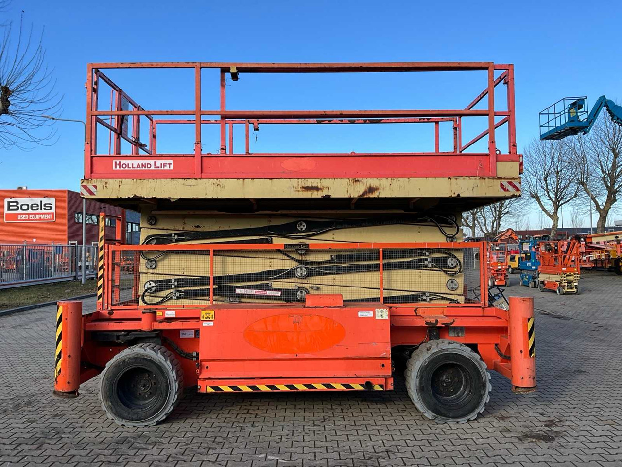 Aerial platform 2015 HOLLAND LIFT B195DL25G AERIAL PLATFORM: picture 7 Aerial platform 2015 HOLLAND LIFT B195DL25G AERIAL PLATFORM: picture 7