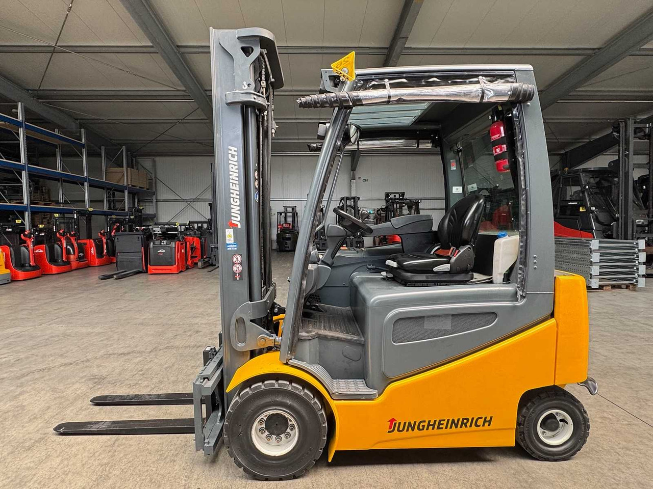 2015 SERVICE + UVV 06/2026 JUNGHEINRICH EFG425 EVO 2,500KG TRIPLEX ELECTRIC FORKLIFT 3RD + 4TH VALVE 2,881 HOURS - Forklift: picture 1 2015 SERVICE + UVV 06/2026 JUNGHEINRICH EFG425 EVO 2,500KG TRIPLEX ELECTRIC FORKLIFT 3RD + 4TH VALVE 2,881 HOURS - Forklift: picture 1