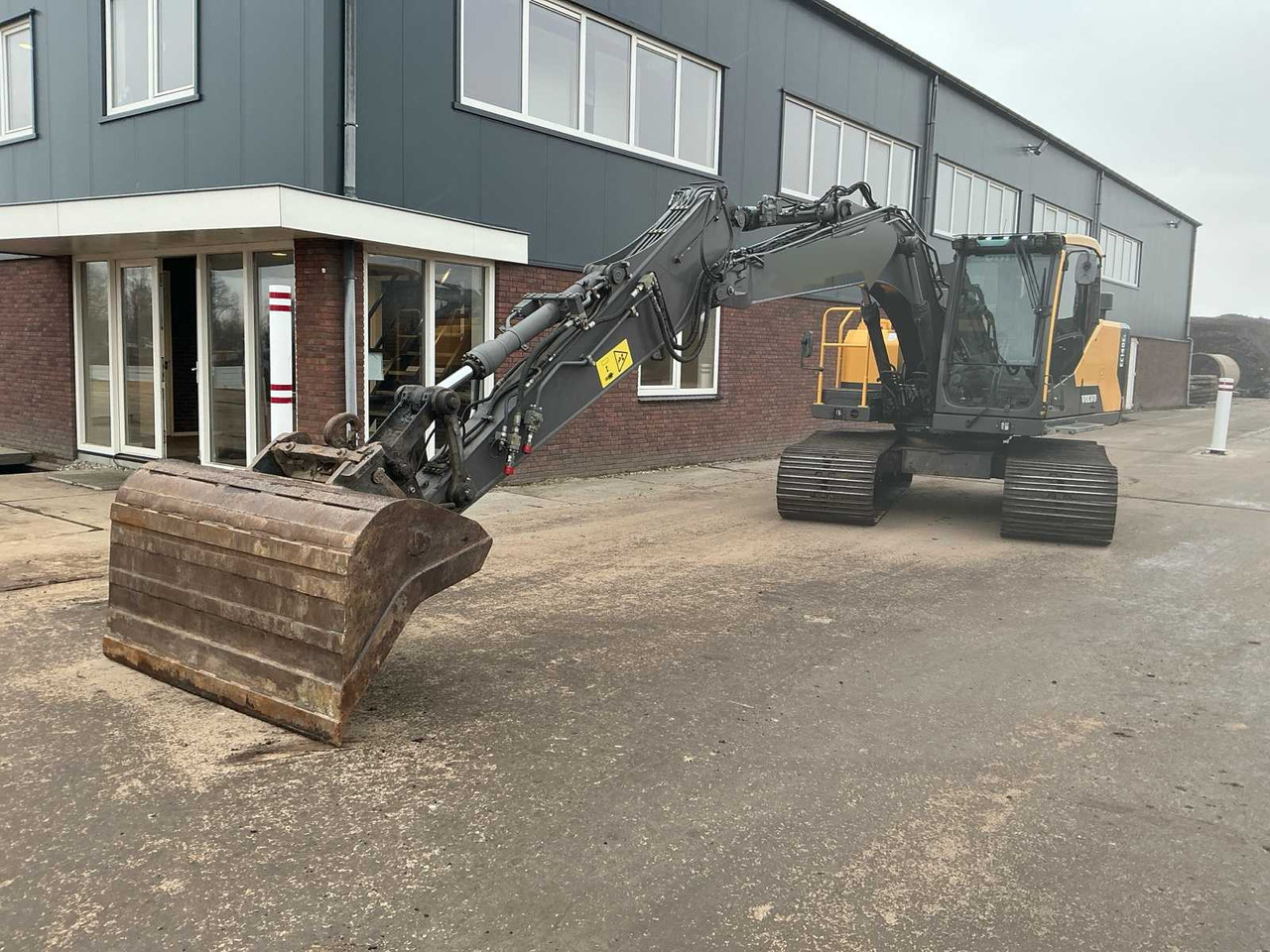 2016 VOLVO A CRAWLER EXCAVATOR - Excavator: picture 1 2016 VOLVO A CRAWLER EXCAVATOR - Excavator: picture 1