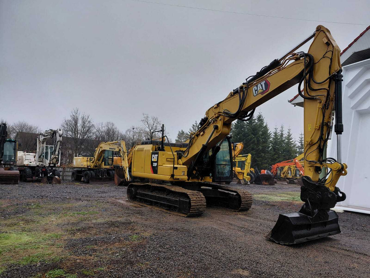 2017 CATERPILLAR 320FL TRACKED EXCAVATOR - Excavator: picture 1 2017 CATERPILLAR 320FL TRACKED EXCAVATOR - Excavator: picture 1