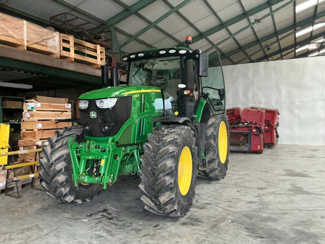 2019 JOHN DEERE 6250R FARM TRACTOR - Farm tractor: picture 1 2019 JOHN DEERE 6250R FARM TRACTOR - Farm tractor: picture 1