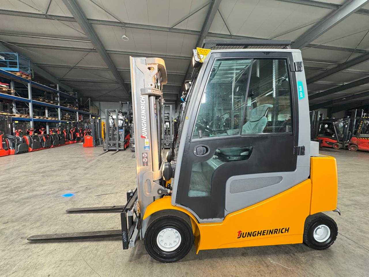 2019 SERVICE + UVV 09/2026 JUNGHEINRICH EFG425 EVO 2,500KG TRIPLEX ELECTRIC FORKLIFT 3RD + 4TH VALVE 7,821 HOURS - Forklift: picture 1 2019 SERVICE + UVV 09/2026 JUNGHEINRICH EFG425 EVO 2,500KG TRIPLEX ELECTRIC FORKLIFT 3RD + 4TH VALVE 7,821 HOURS - Forklift: picture 1
