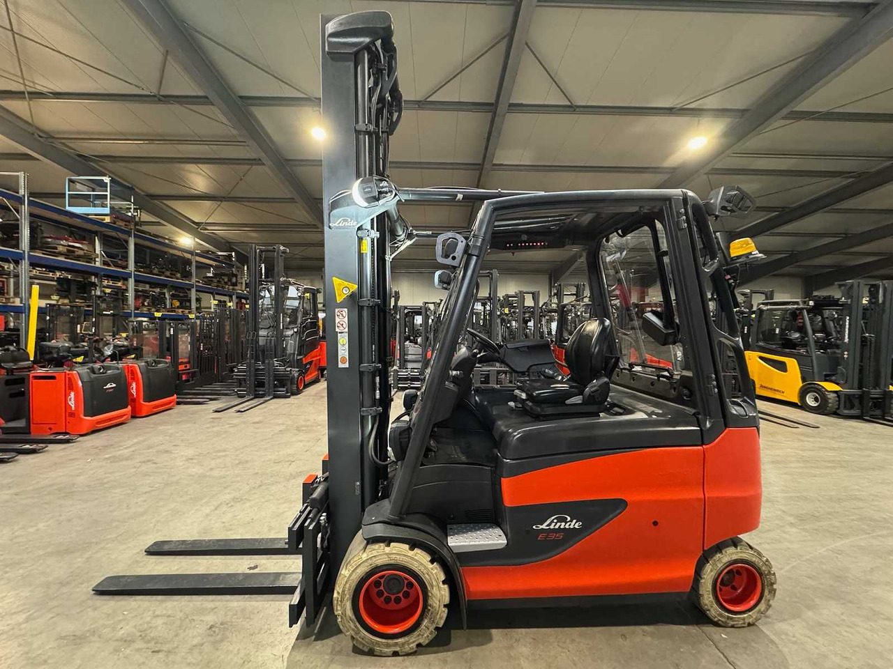 2019 SERVICE + UVV 12/2026 LINDE E35HL 3.500KG TRIPLEX 778CM 3.+4. VALVE ELECTRIC FORKLIFT 6.081 HOURS - Forklift: picture 2 2019 SERVICE + UVV 12/2026 LINDE E35HL 3.500KG TRIPLEX 778CM 3.+4. VALVE ELECTRIC FORKLIFT 6.081 HOURS - Forklift: picture 2