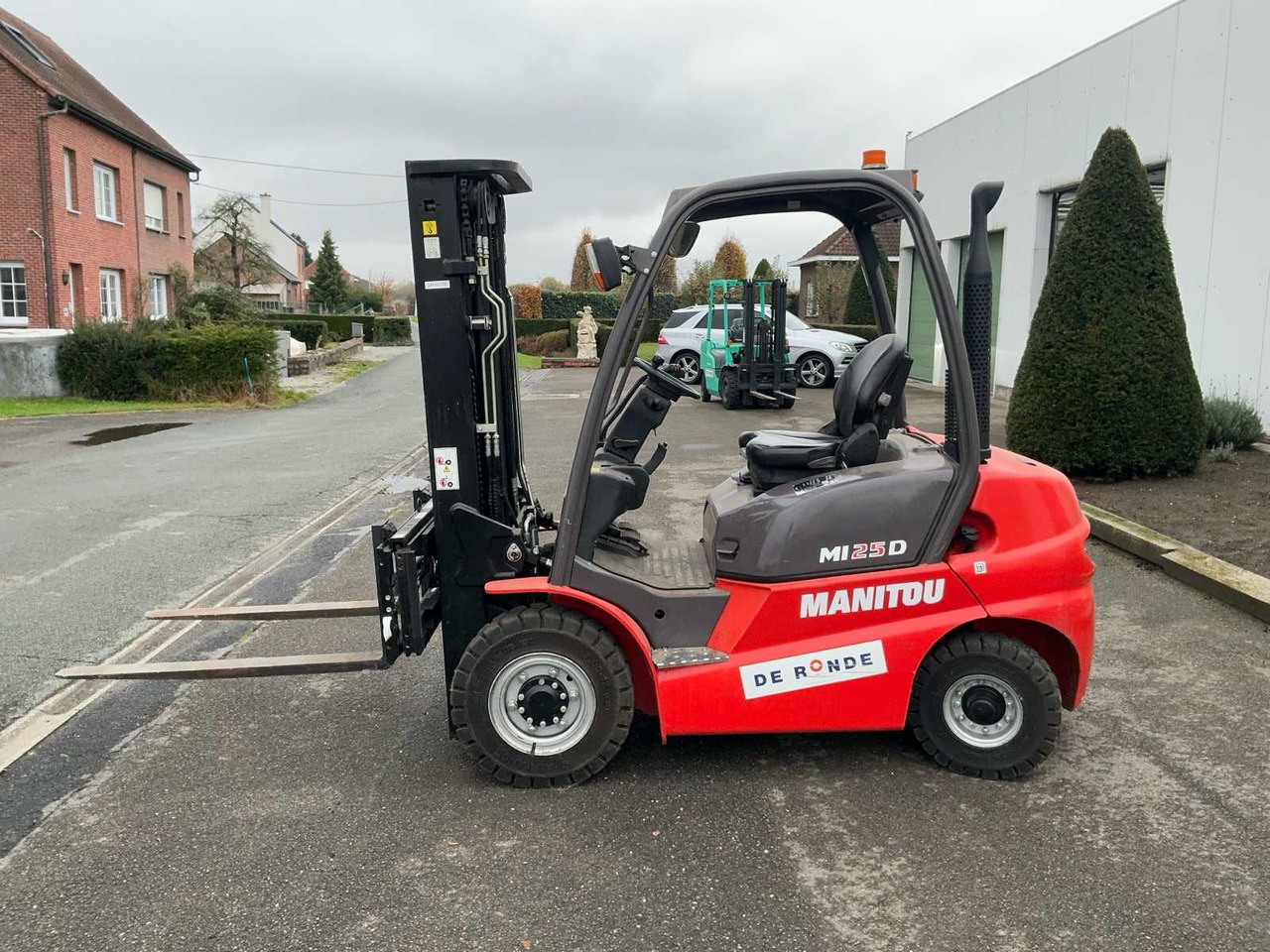 2020 MANITOU MI25D FORKLIFT - Forklift: picture 2 2020 MANITOU MI25D FORKLIFT - Forklift: picture 2