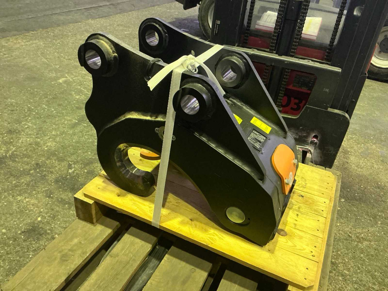 2021 ACB 5113481-B QUICK COUPLER, MECH. - Wheel loader: picture 1 2021 ACB 5113481-B QUICK COUPLER, MECH. - Wheel loader: picture 1