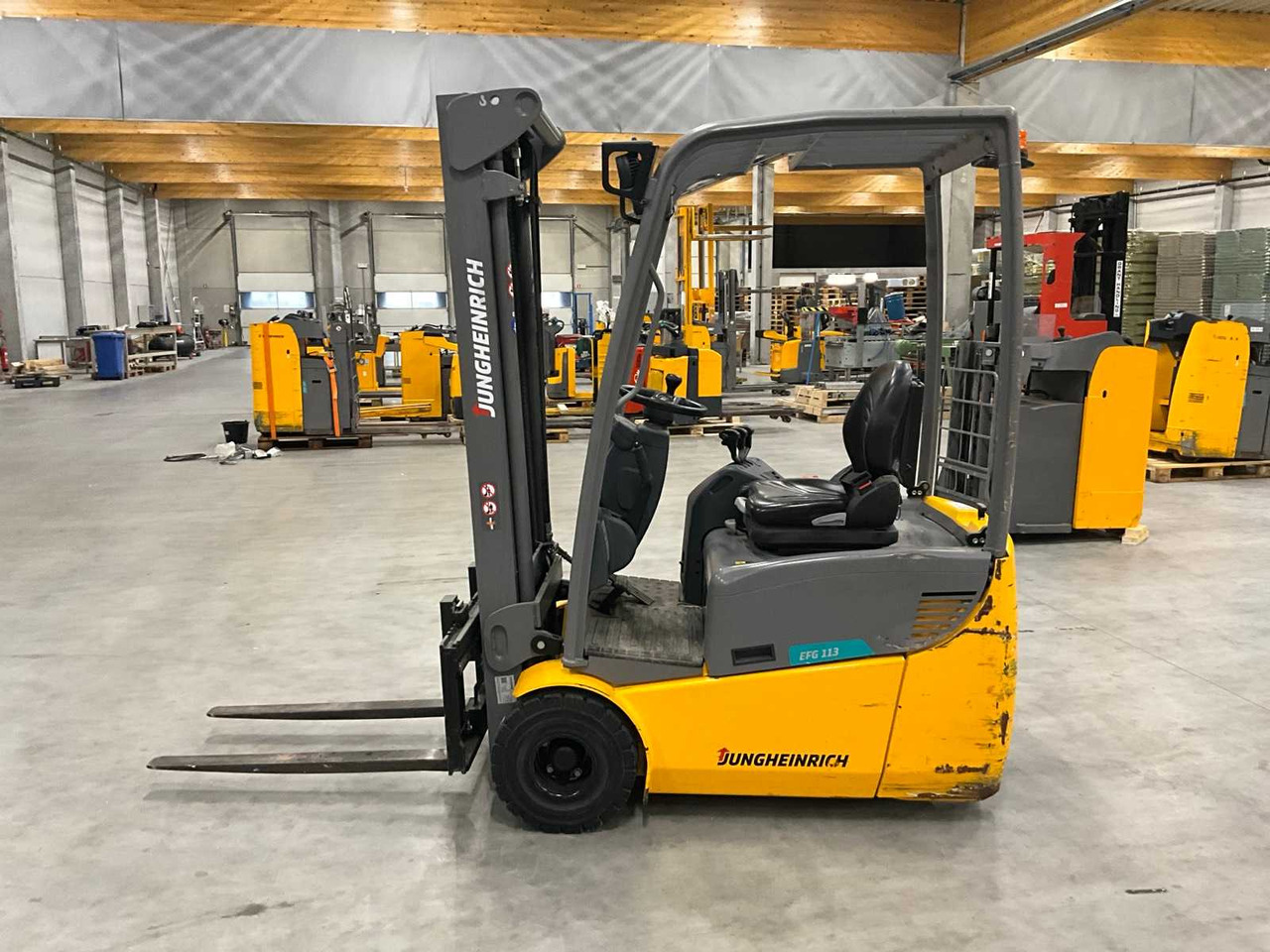 2021 JUNGHEINRICH EFG113 FORKLIFT - Forklift: picture 4 2021 JUNGHEINRICH EFG113 FORKLIFT - Forklift: picture 4