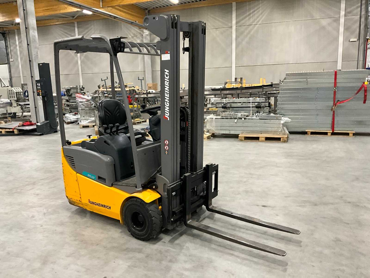 2021 JUNGHEINRICH EFG113 FORKLIFT - Forklift: picture 1 2021 JUNGHEINRICH EFG113 FORKLIFT - Forklift: picture 1