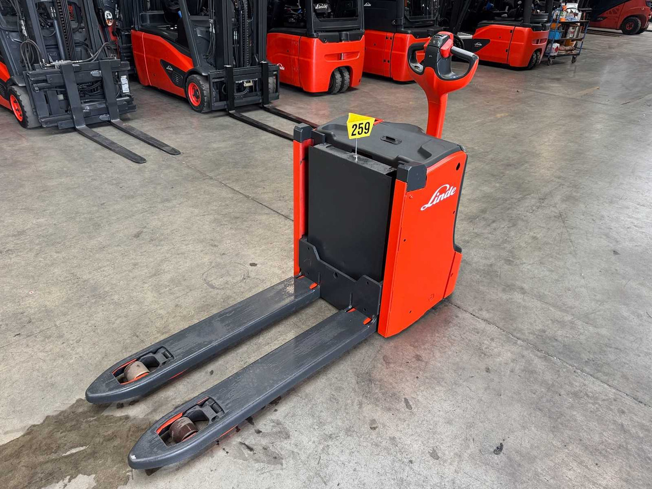 2021 LINDE T16L PALLET TRUCK ANT STACKER INITIAL STROKE 1,675 HOURS - Forklift: picture 3 2021 LINDE T16L PALLET TRUCK ANT STACKER INITIAL STROKE 1,675 HOURS - Forklift: picture 3
