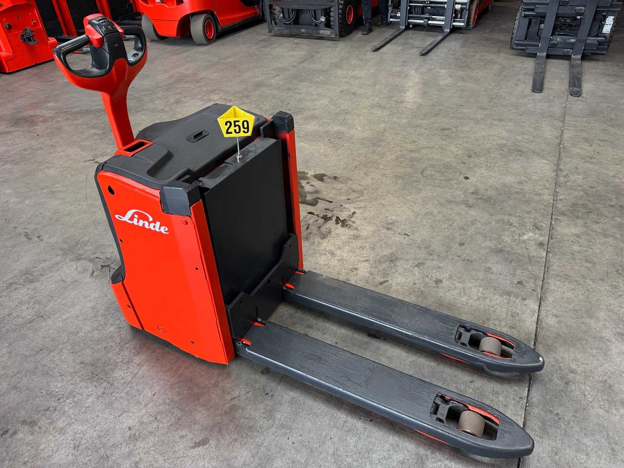 2021 LINDE T16L PALLET TRUCK ANT STACKER INITIAL STROKE 1,675 HOURS - Forklift: picture 4 2021 LINDE T16L PALLET TRUCK ANT STACKER INITIAL STROKE 1,675 HOURS - Forklift: picture 4