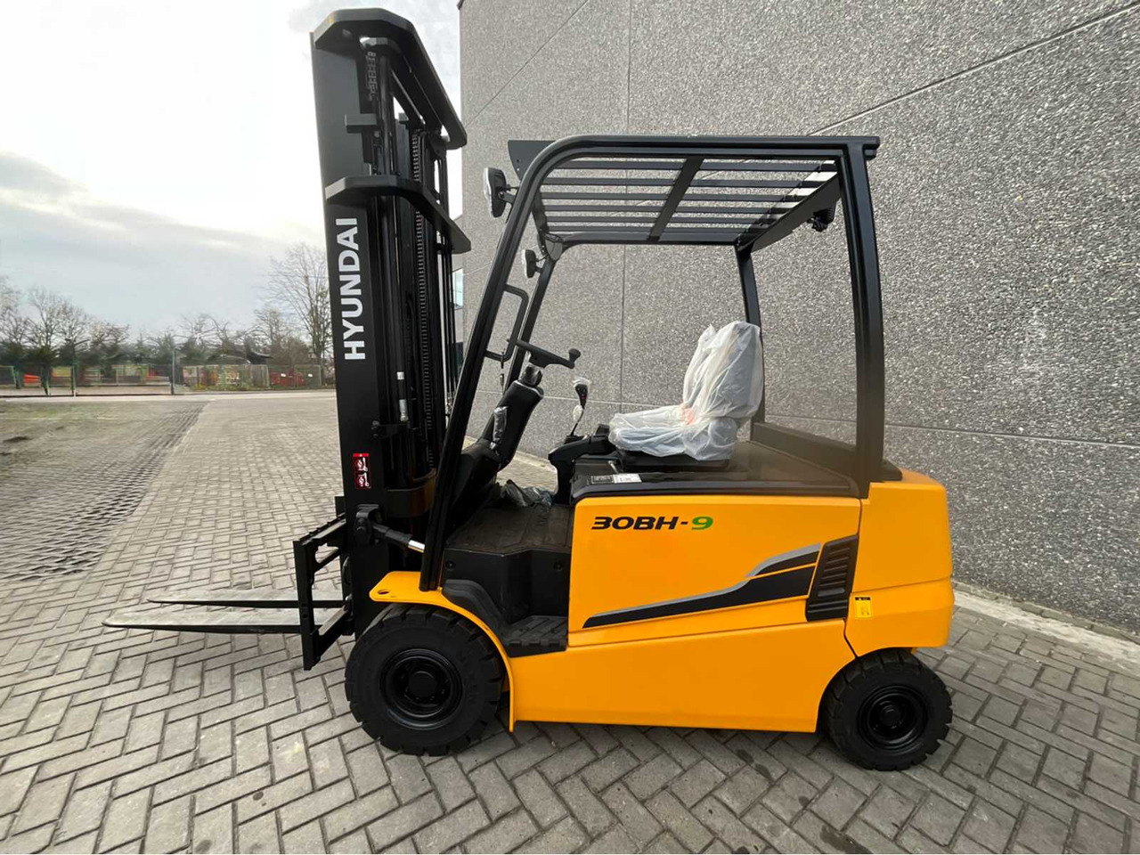 2023 HYUNDAI 30BH-9 FORKLIFT - 2500KG - TRIPLEX FREE LIFT - UNUSED - Forklift: picture 2 2023 HYUNDAI 30BH-9 FORKLIFT - 2500KG - TRIPLEX FREE LIFT - UNUSED - Forklift: picture 2