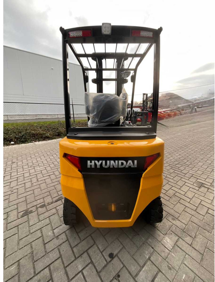 2023 HYUNDAI 30BH-9 FORKLIFT - 2500KG - TRIPLEX FREE LIFT - UNUSED - Forklift: picture 4 2023 HYUNDAI 30BH-9 FORKLIFT - 2500KG - TRIPLEX FREE LIFT - UNUSED - Forklift: picture 4