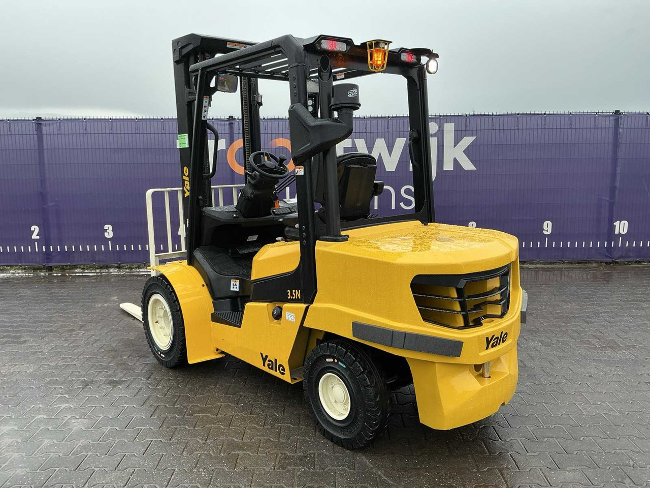 2023 YALE GDP 3.5N FORKLIFT - Forklift: picture 3 2023 YALE GDP 3.5N FORKLIFT - Forklift: picture 3