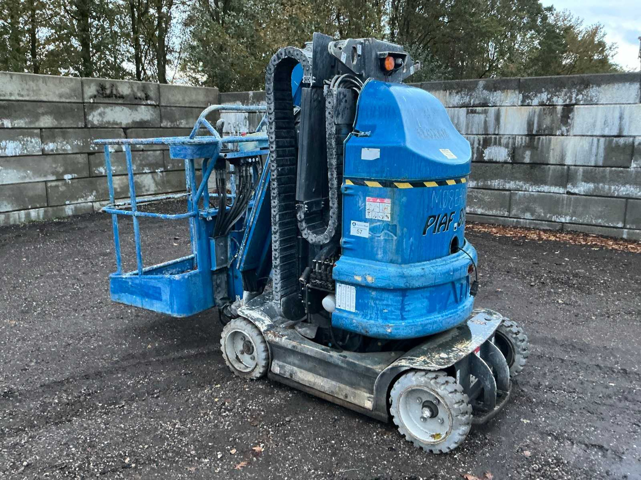 ATN PIAF 880R - Aerial platform: picture 3 ATN PIAF 880R - Aerial platform: picture 3