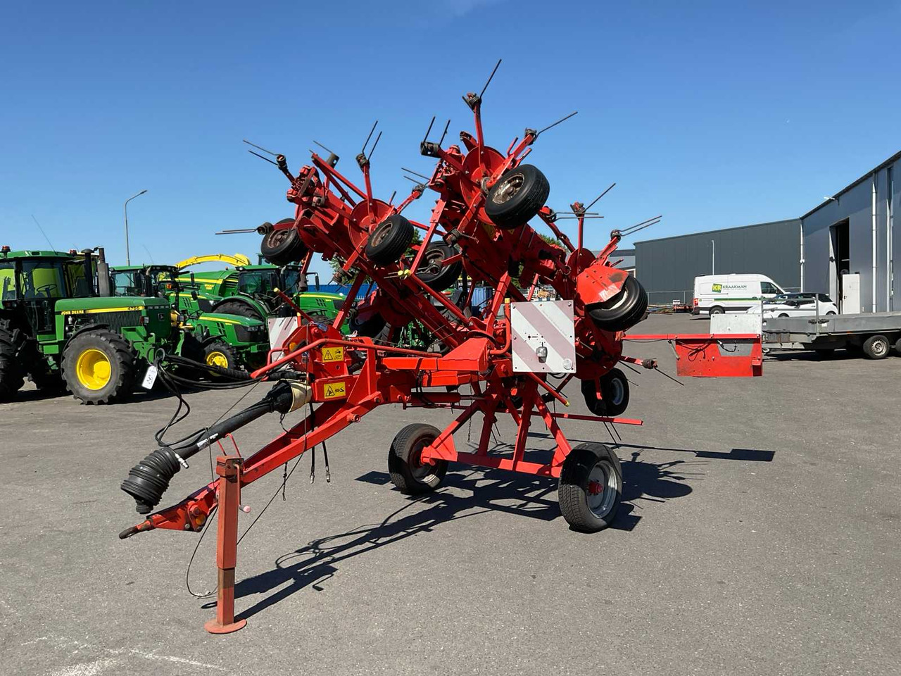 Kuhn GF8702T - Agricultural machinery: picture 1 Kuhn GF8702T - Agricultural machinery: picture 1