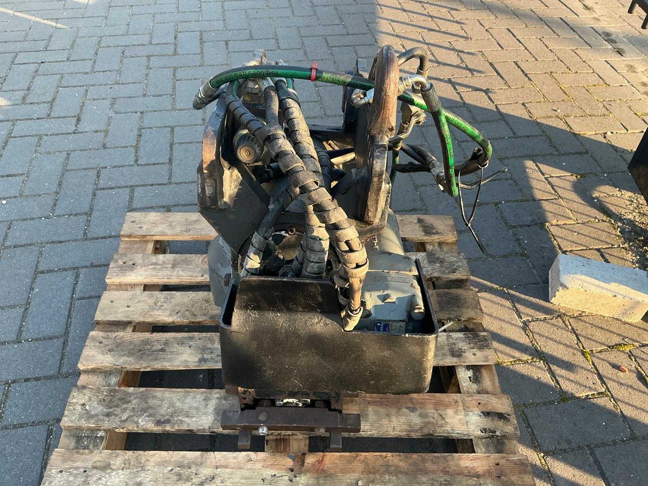 Kinshofer - Attachment for Construction machinery: picture 3 Kinshofer - Attachment for Construction machinery: picture 3