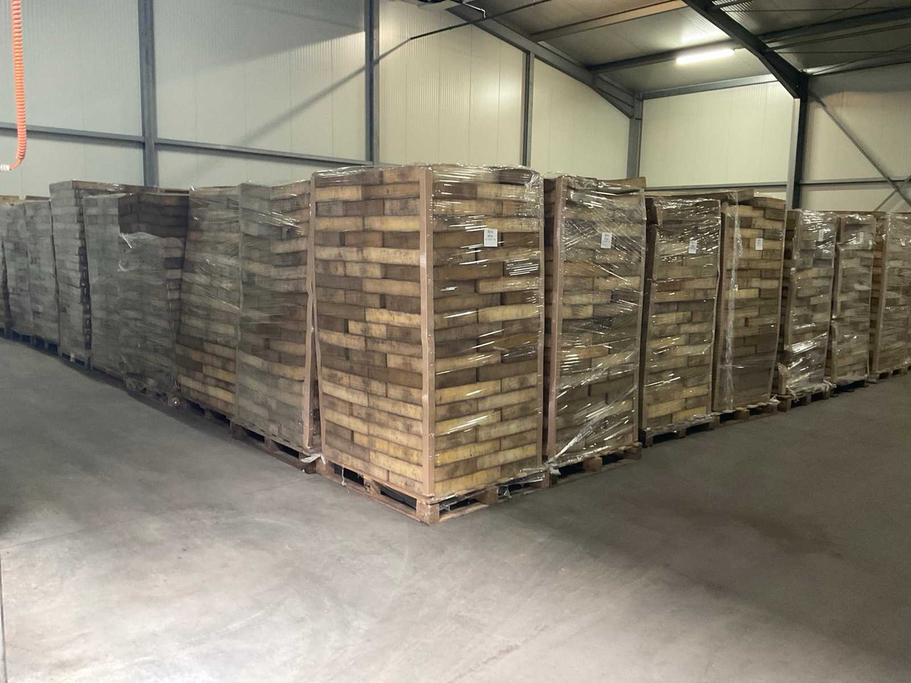 Box cushions, pallet of 100 pieces (54x) - Post-harvest equipment: picture 2 Box cushions, pallet of 100 pieces (54x) - Post-harvest equipment: picture 2