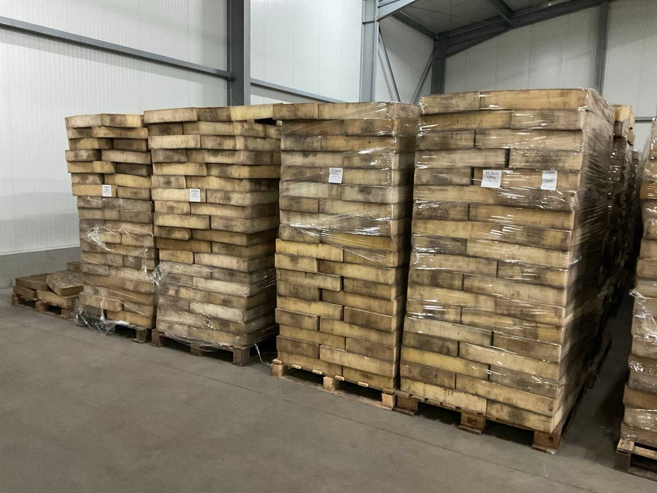 Box cushions, pallet of 90 pieces (58x) - Post-harvest equipment: picture 1 Box cushions, pallet of 90 pieces (58x) - Post-harvest equipment: picture 1