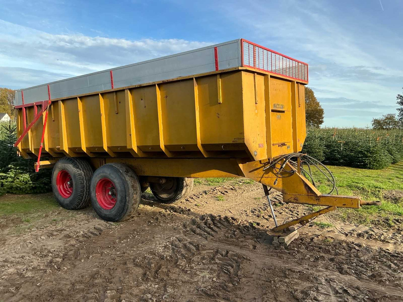 Breston FKT-10 - Farm tipping trailer/ Dumper: picture 2 Breston FKT-10 - Farm tipping trailer/ Dumper: picture 2