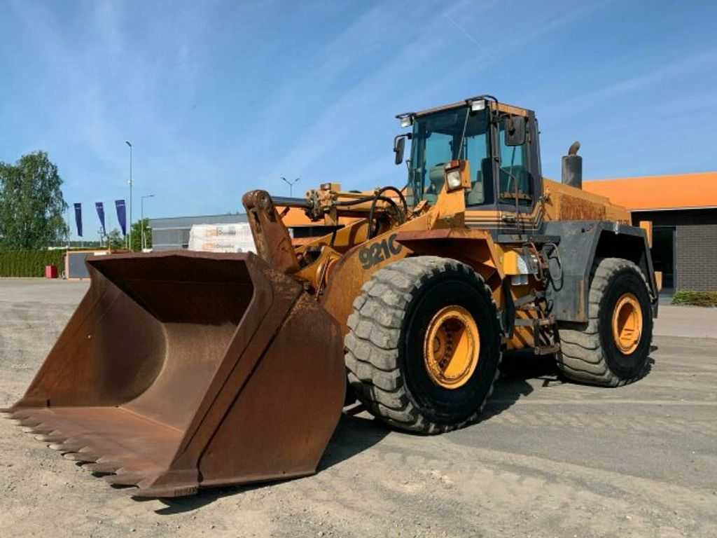 CASE 921C - 2000 - 921C SHOVEL - BULLDOZER - Bulldozer: picture 1 CASE 921C - 2000 - 921C SHOVEL - BULLDOZER - Bulldozer: picture 1