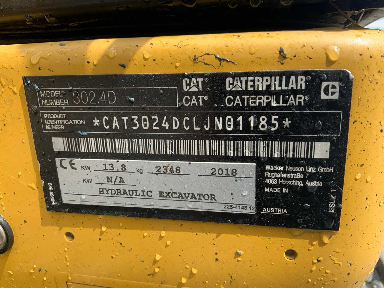 Crawler excavator CAT 302.4D: picture 27