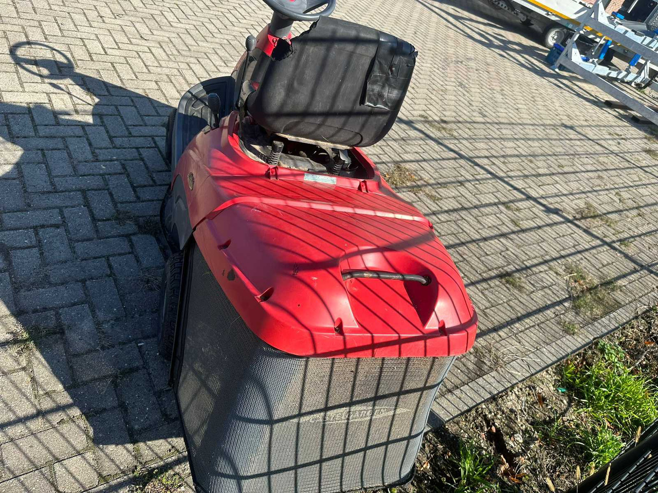 Castelgarden xf 130 hd - Garden mower: picture 4 Castelgarden xf 130 hd - Garden mower: picture 4