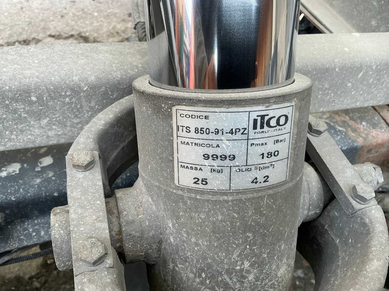 Commercial vehicle 2007 IVECO 35C12 DAILY VAN WITH TIPPER BODY: picture 12 Commercial vehicle 2007 IVECO 35C12 DAILY VAN WITH TIPPER BODY: picture 12