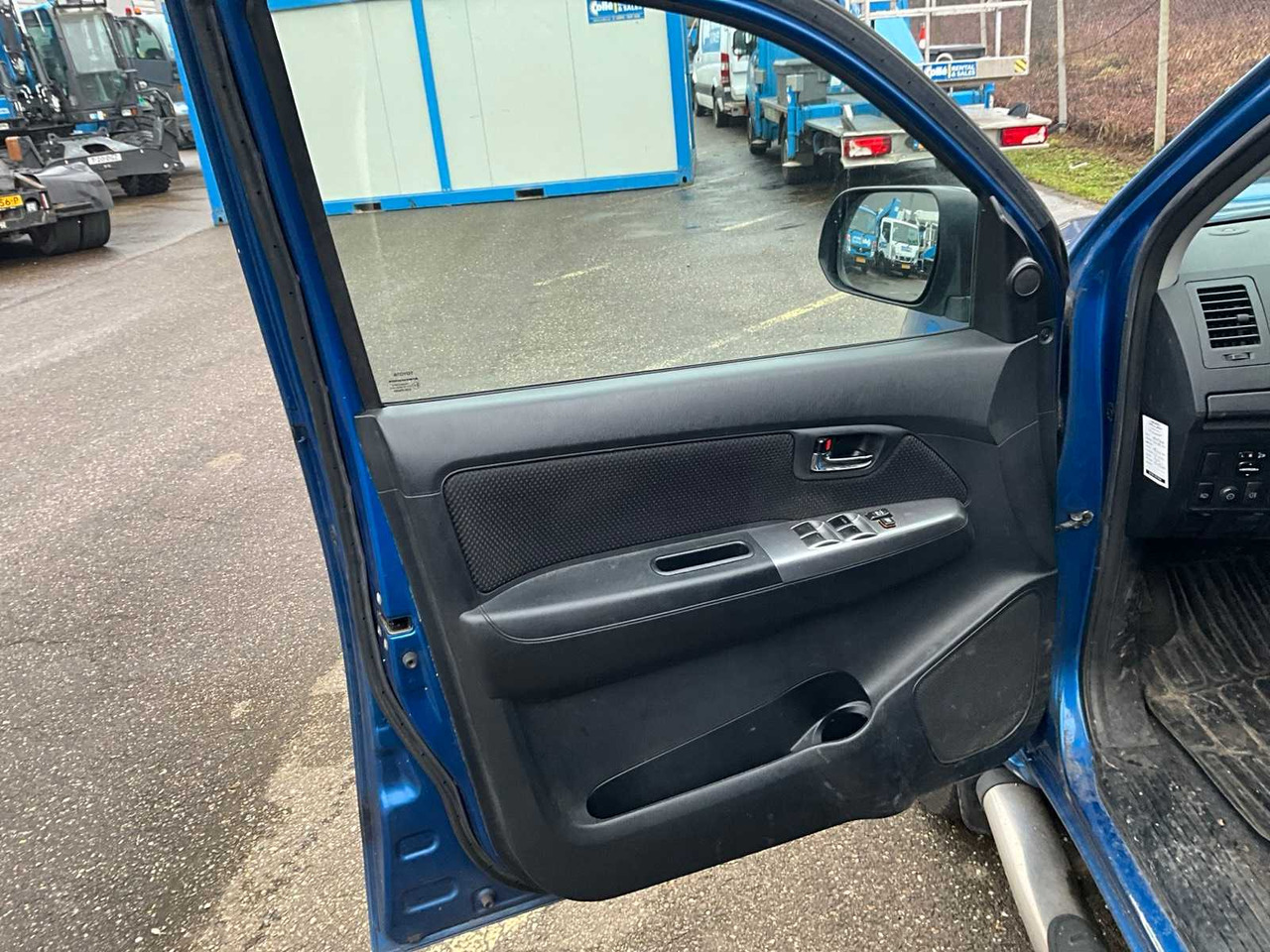 2014 TOYOTA HILUX 3.0 D-4D COMMERCIAL VEHICLE - Commercial vehicle: picture 5 2014 TOYOTA HILUX 3.0 D-4D COMMERCIAL VEHICLE - Commercial vehicle: picture 5