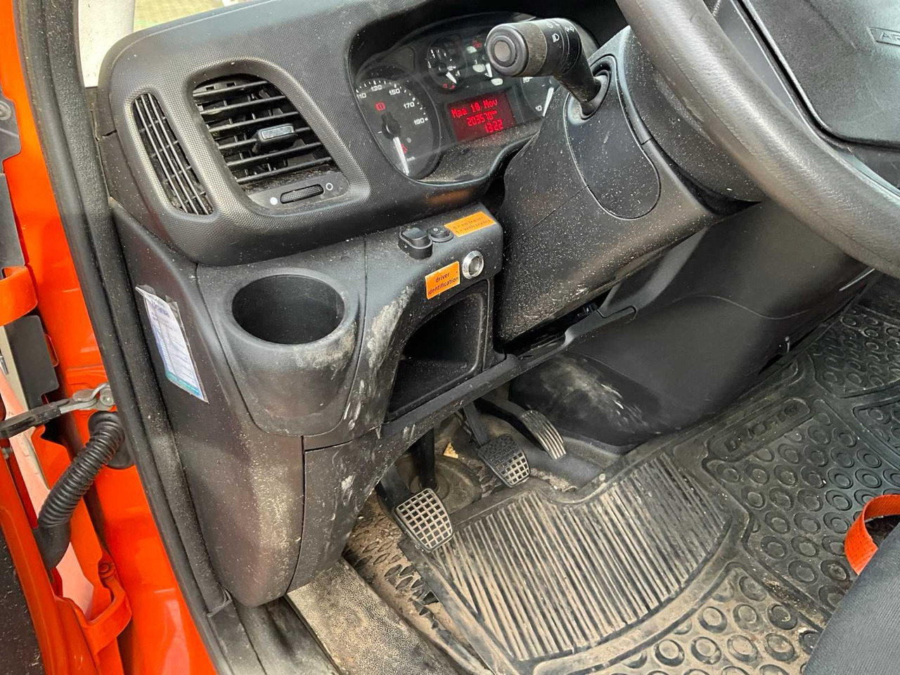 Commercial vehicle 2017 IVECO DAILY 35-140 FLATBED TRUCK: picture 11