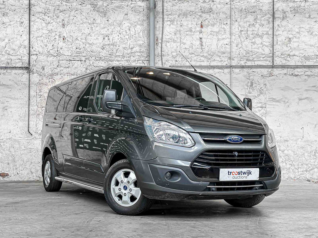 FORD TRANSIT CUSTOM 290 2.0 TDCI L2H1LDC DOUBLE CAB 170HP 2017, V-477-HZ - Commercial vehicle: picture 5 FORD TRANSIT CUSTOM 290 2.0 TDCI L2H1LDC DOUBLE CAB 170HP 2017, V-477-HZ - Commercial vehicle: picture 5