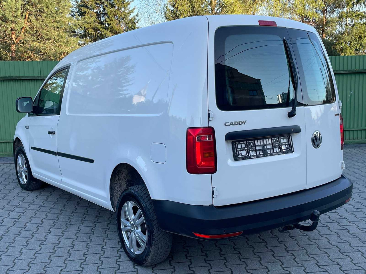 VOLKSWAGEN - 2018 - CADDY MAXI 4X4 - VAN - Commercial vehicle: picture 3 VOLKSWAGEN - 2018 - CADDY MAXI 4X4 - VAN - Commercial vehicle: picture 3