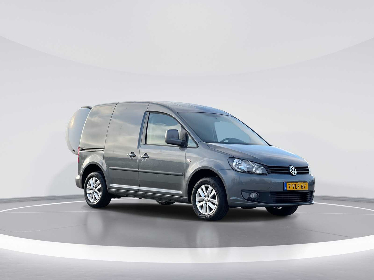 VOLKSWAGEN CADDY 1.6 TDI | 7-VLF-67 - Commercial vehicle: picture 2 VOLKSWAGEN CADDY 1.6 TDI | 7-VLF-67 - Commercial vehicle: picture 2