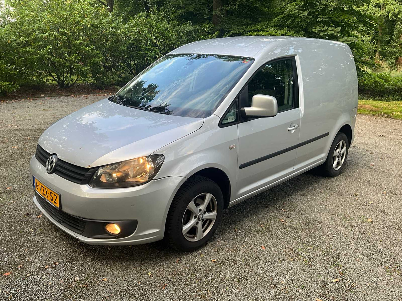 VOLKSWAGEN - CADDY - 1.6 TDI - COMMERCIAL VEHICLE - Commercial vehicle: picture 2 VOLKSWAGEN - CADDY - 1.6 TDI - COMMERCIAL VEHICLE - Commercial vehicle: picture 2