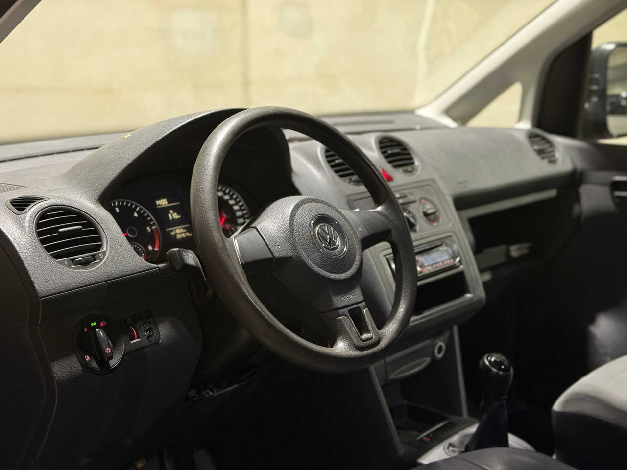 Commercial vehicle VOLKSWAGEN CADDY 1.6 TDI MAXI BMT 102HP 2014, VK-389-G COMMERCIAL VEHICLE: picture 15 Commercial vehicle VOLKSWAGEN CADDY 1.6 TDI MAXI BMT 102HP 2014, VK-389-G COMMERCIAL VEHICLE: picture 15