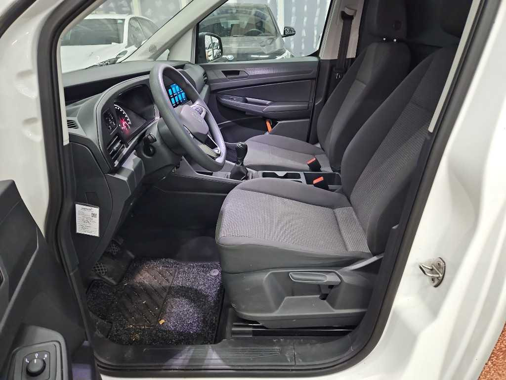 VOLKSWAGEN CADDY CARGO 2.0 TDI COMFORT |ALUCA FURNISHING| VTD-67-K - Commercial vehicle: picture 4 VOLKSWAGEN CADDY CARGO 2.0 TDI COMFORT |ALUCA FURNISHING| VTD-67-K - Commercial vehicle: picture 4