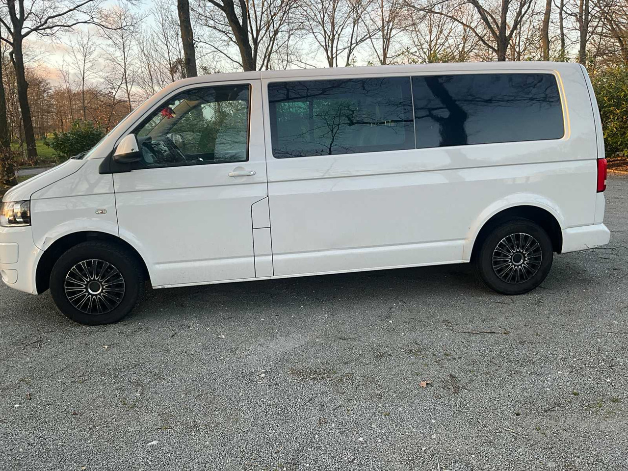 VOLKSWAGEN - TRANSPORTER - 2.0 TDI L2H1 4M BUDC - COMMERCIAL VEHICLE - Commercial vehicle: picture 5 VOLKSWAGEN - TRANSPORTER - 2.0 TDI L2H1 4M BUDC - COMMERCIAL VEHICLE - Commercial vehicle: picture 5