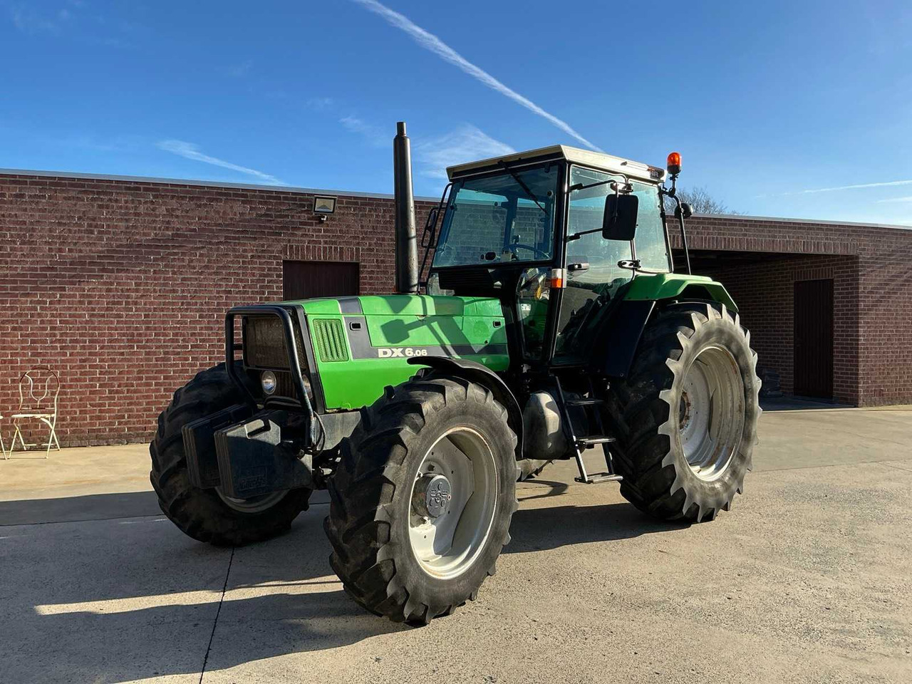 DEUTZ-FAHR DX6.06 ALL-WHEEL DRIVE AGRICULTURAL TRACTOR - Farm tractor: picture 1 DEUTZ-FAHR DX6.06 ALL-WHEEL DRIVE AGRICULTURAL TRACTOR - Farm tractor: picture 1