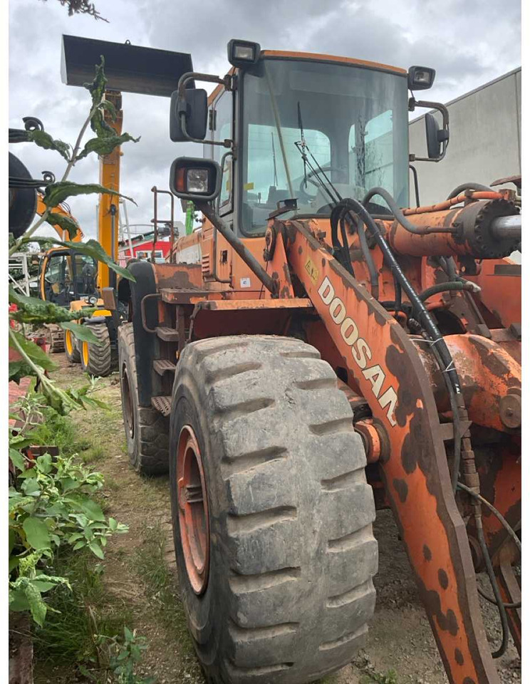 DOOSAN DL300 - Wheel loader: picture 3 DOOSAN DL300 - Wheel loader: picture 3