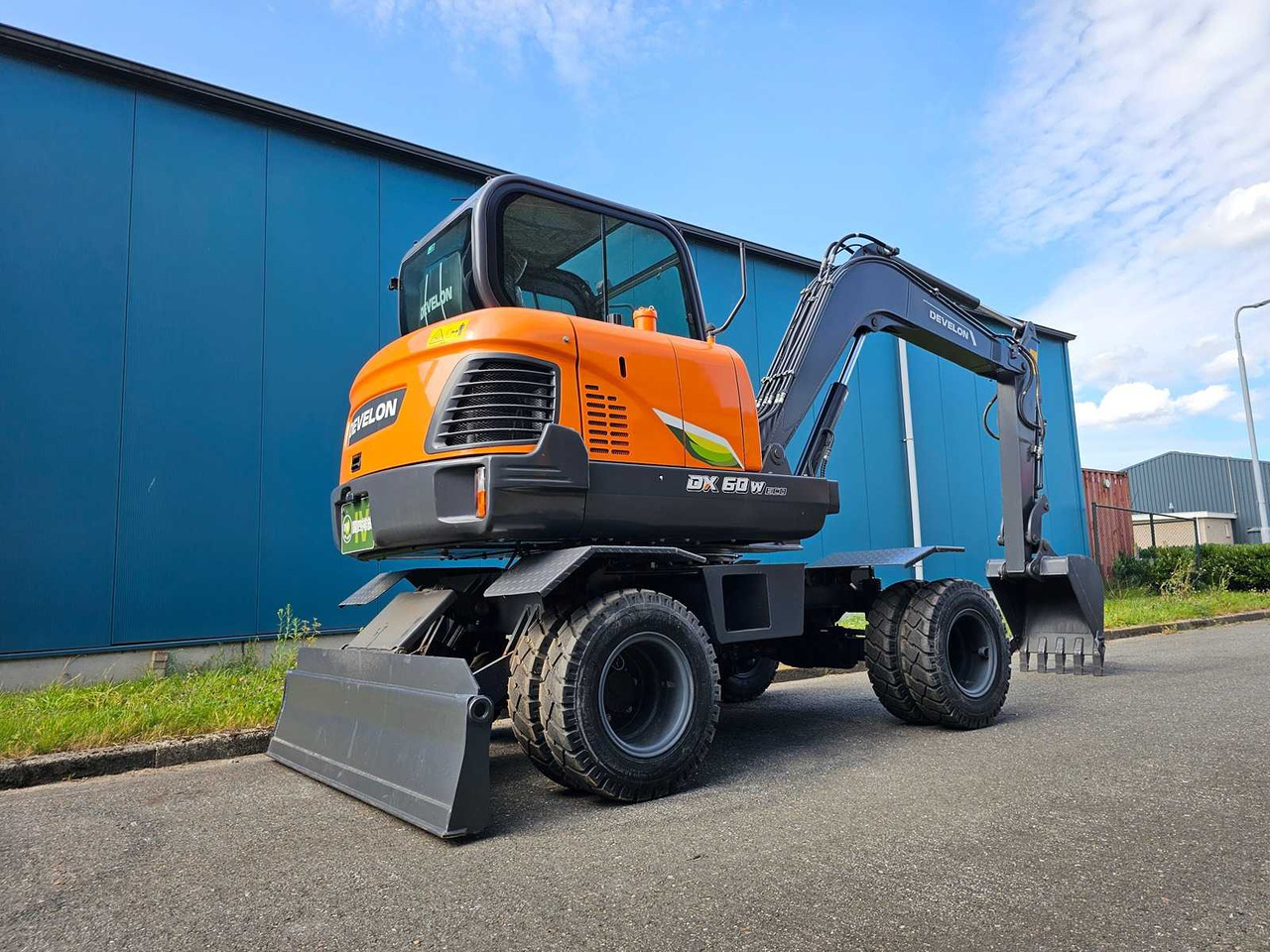 Develon DX60WN ECO-1 - Wheel excavator: picture 4 Develon DX60WN ECO-1 - Wheel excavator: picture 4