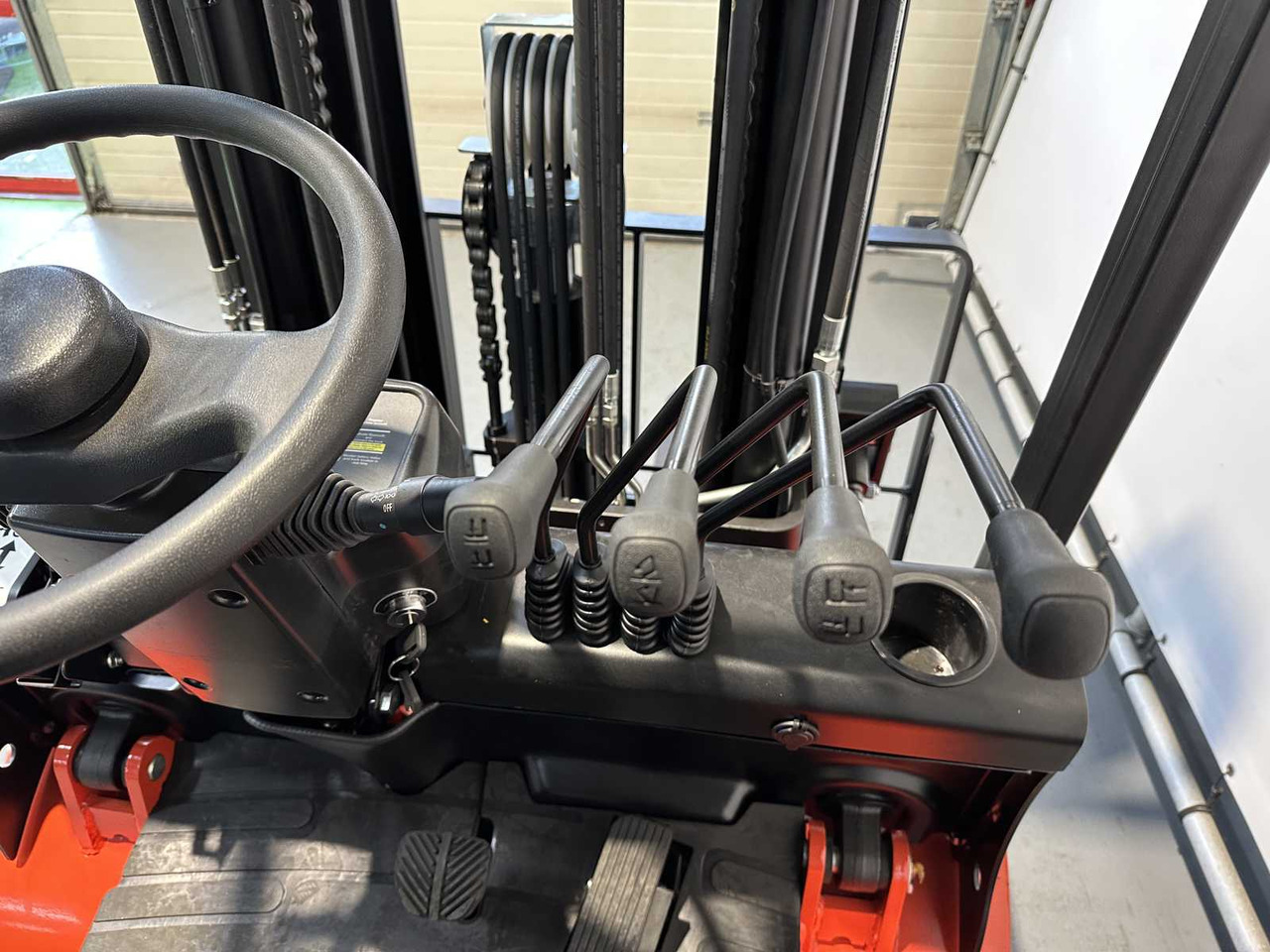 Forklift EP - EFL 252 X - FORK POSITIONER, SIDESHIFT, TRIPLEX, FORKLIFT 2025: picture 14