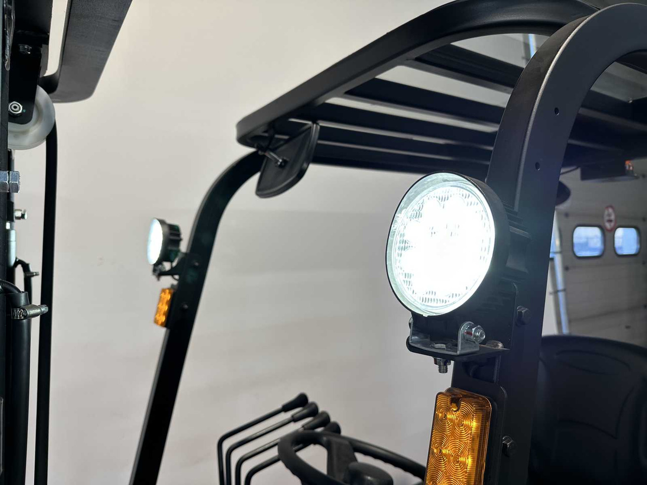 Forklift EP - EFL 252 X - FORK POSITIONER, SIDESHIFT, TRIPLEX, FORKLIFT 2025: picture 30