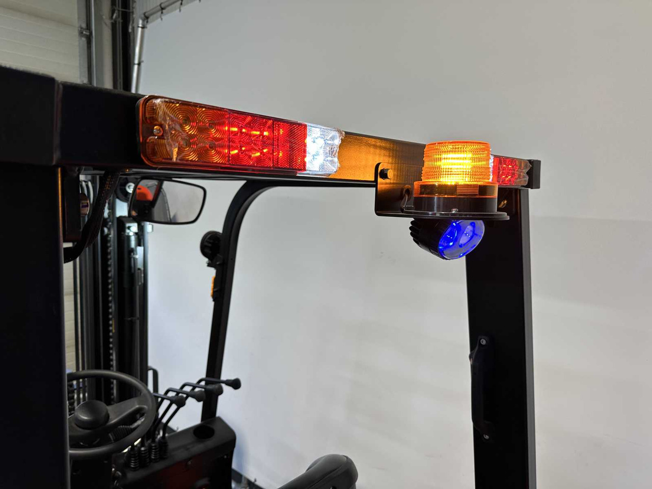 Forklift EP - EFL 252 X - FORK POSITIONER, SIDESHIFT, TRIPLEX, FORKLIFT 2025: picture 27