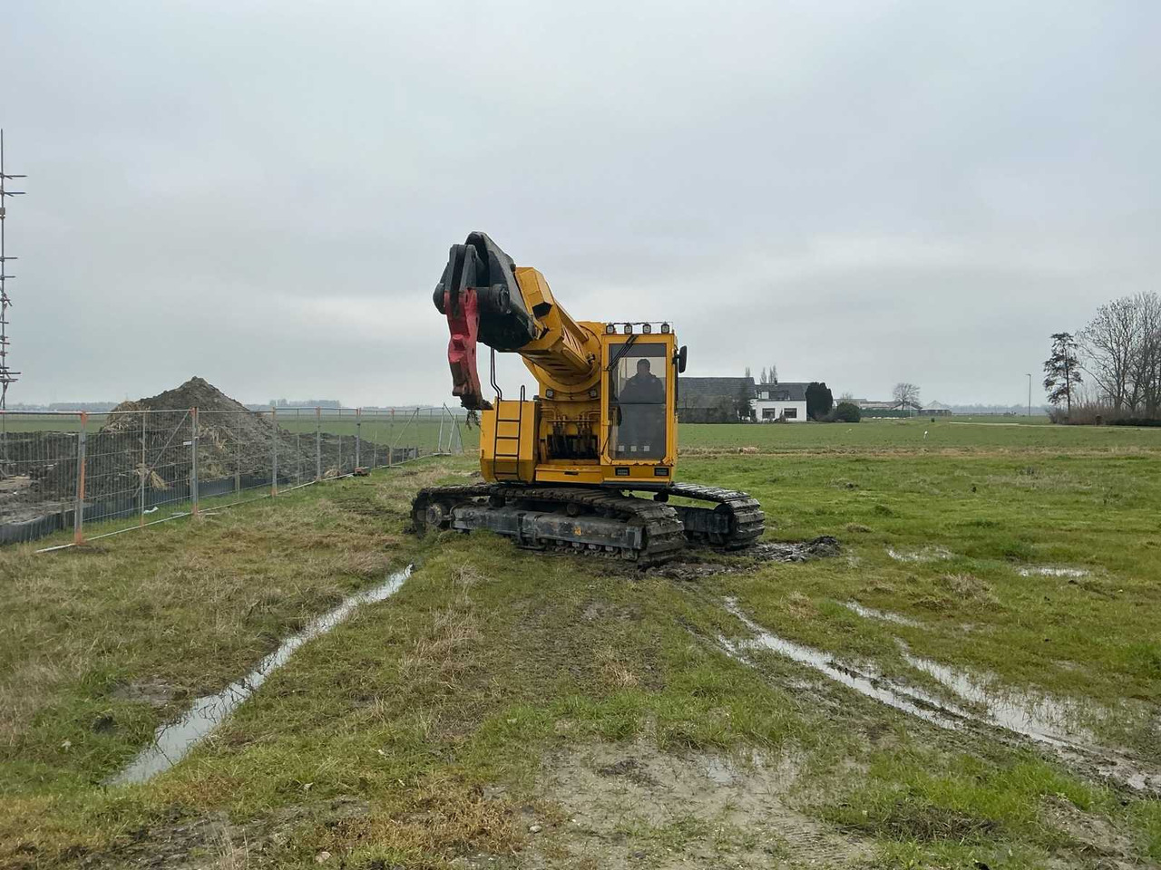 EWK - 1994 - TR2212 - CRAWLER EXCAVATOR - Excavator: picture 5 EWK - 1994 - TR2212 - CRAWLER EXCAVATOR - Excavator: picture 5