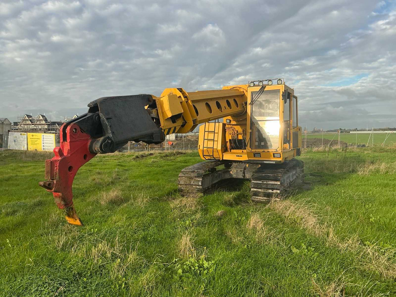 EWK - 1994 - TR2212 - CRAWLER EXCAVATOR - Excavator: picture 1 EWK - 1994 - TR2212 - CRAWLER EXCAVATOR - Excavator: picture 1