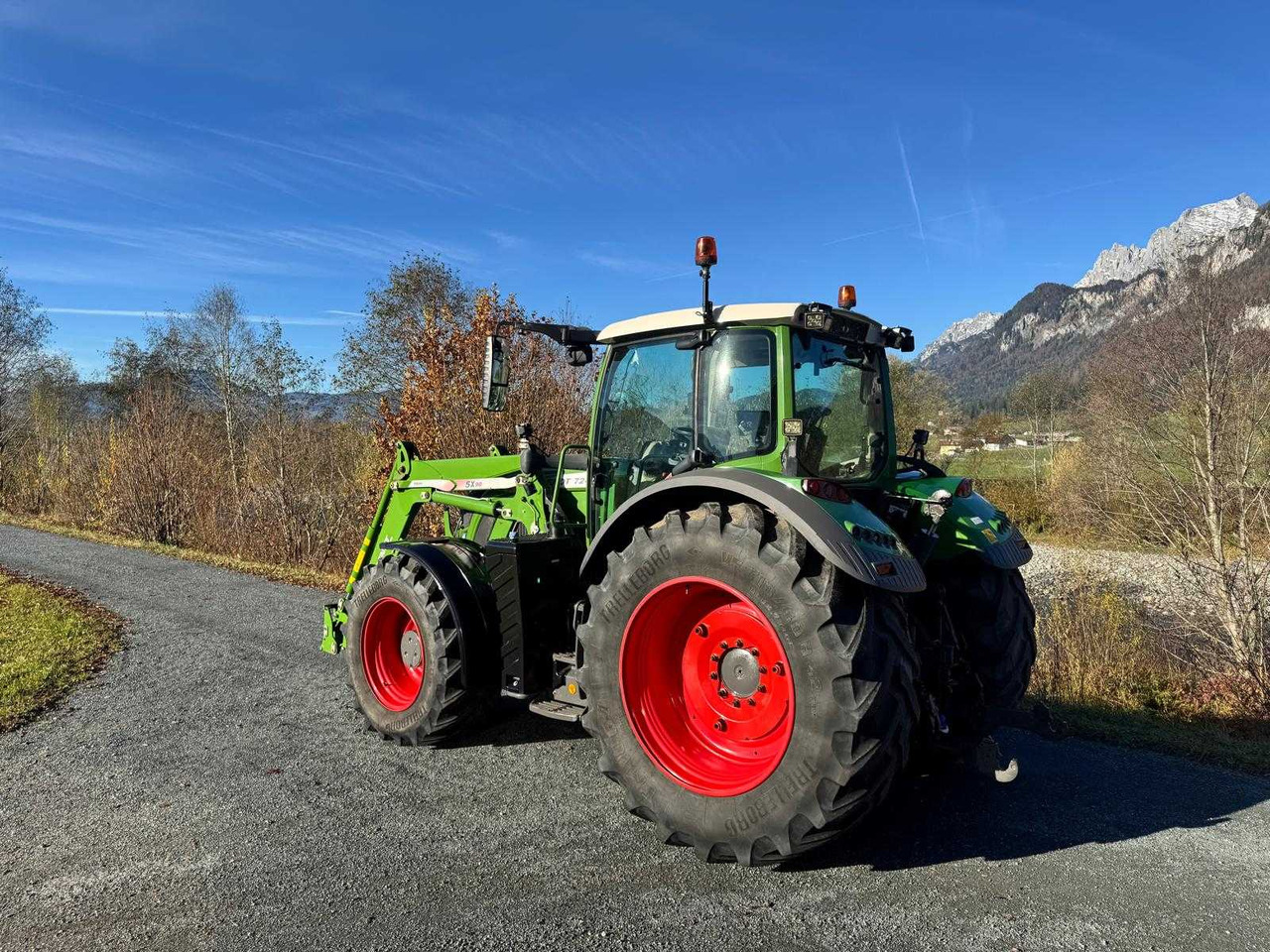 FENDT - 718 VARIO PROFI + - 2019 - FARM TRACTOR WITH ALL-WHEEL DRIVE - Farm tractor: picture 3 FENDT - 718 VARIO PROFI + - 2019 - FARM TRACTOR WITH ALL-WHEEL DRIVE - Farm tractor: picture 3