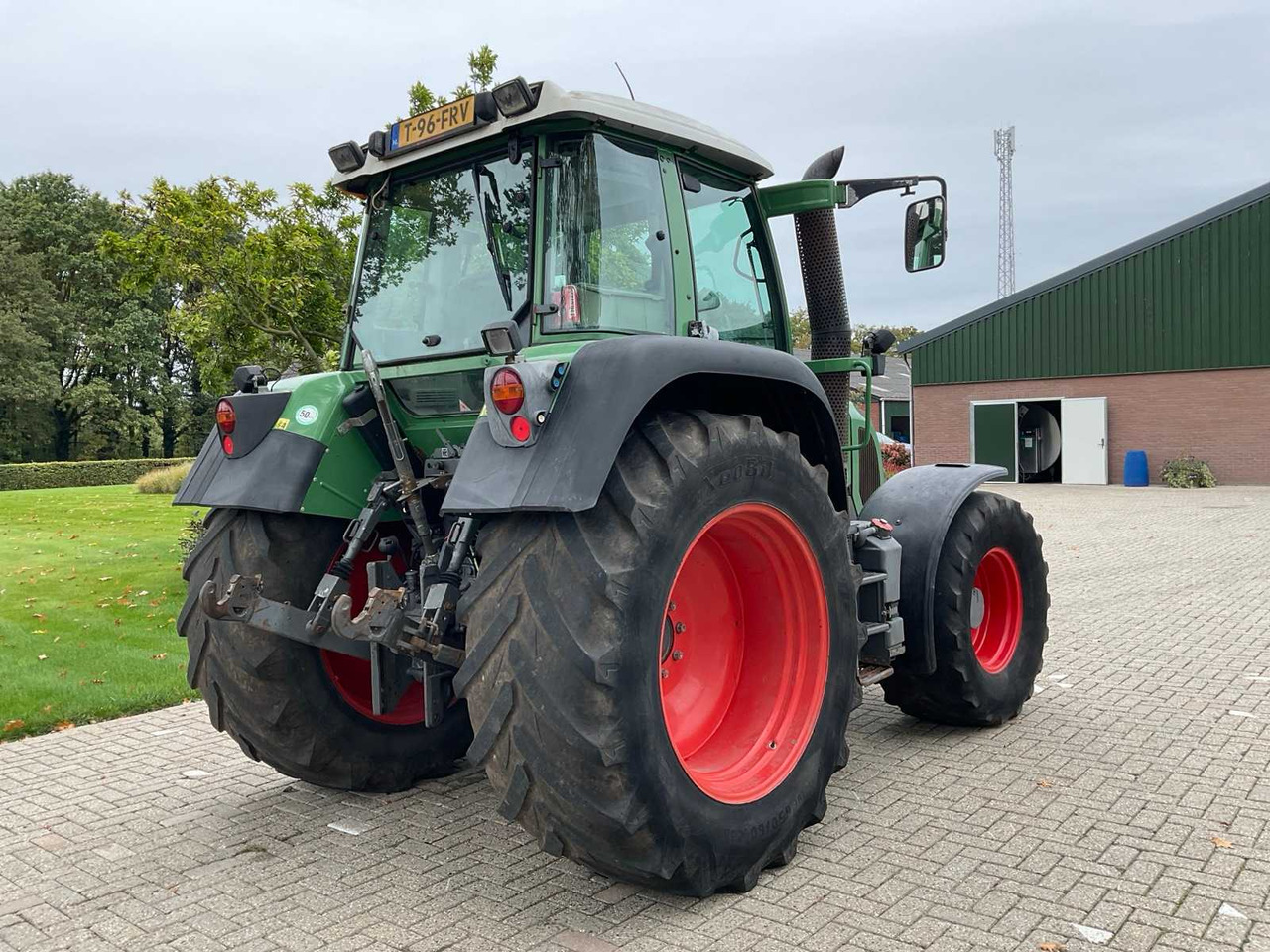 Fendt 412 Vario TMS - Farm tractor: picture 5 Fendt 412 Vario TMS - Farm tractor: picture 5